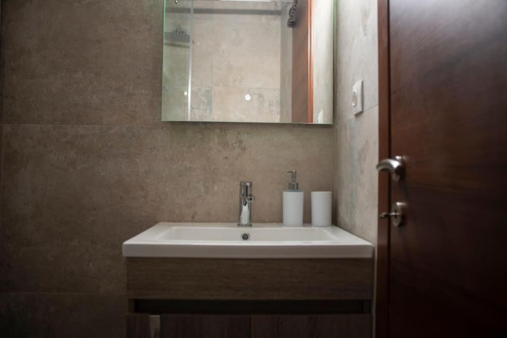 Apartment Modiano